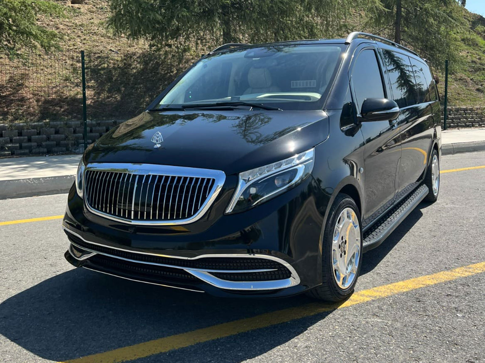 1-5 DELUX VIP — Mercedes V-Class, Maybach trim